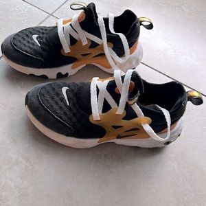 Boys Nike Presto Shoes